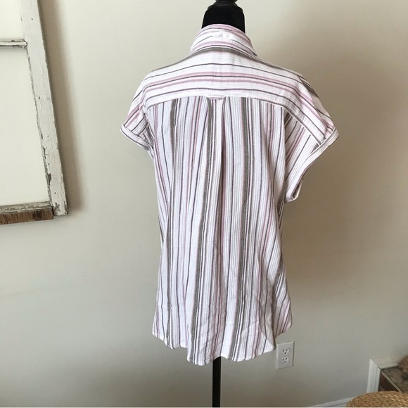 SONOMA short sleeve button down shirt top. Size large. - Picture 4 of 8